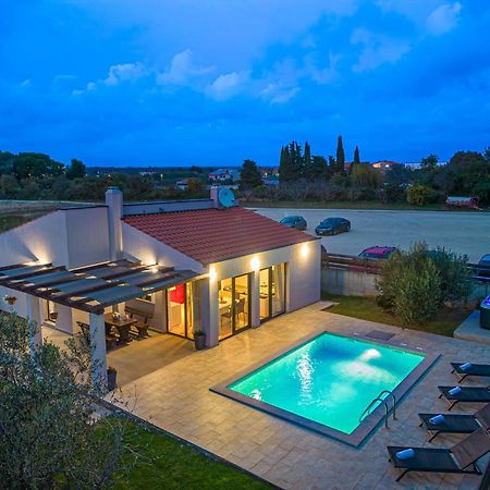 Bobo Family House With Pool Villa Vodnjan Exterior foto
