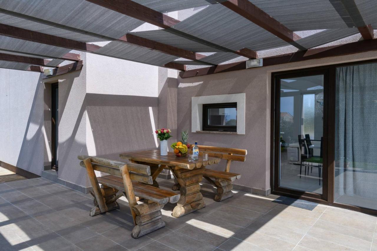Bobo Family House With Pool Villa Vodnjan Exterior foto