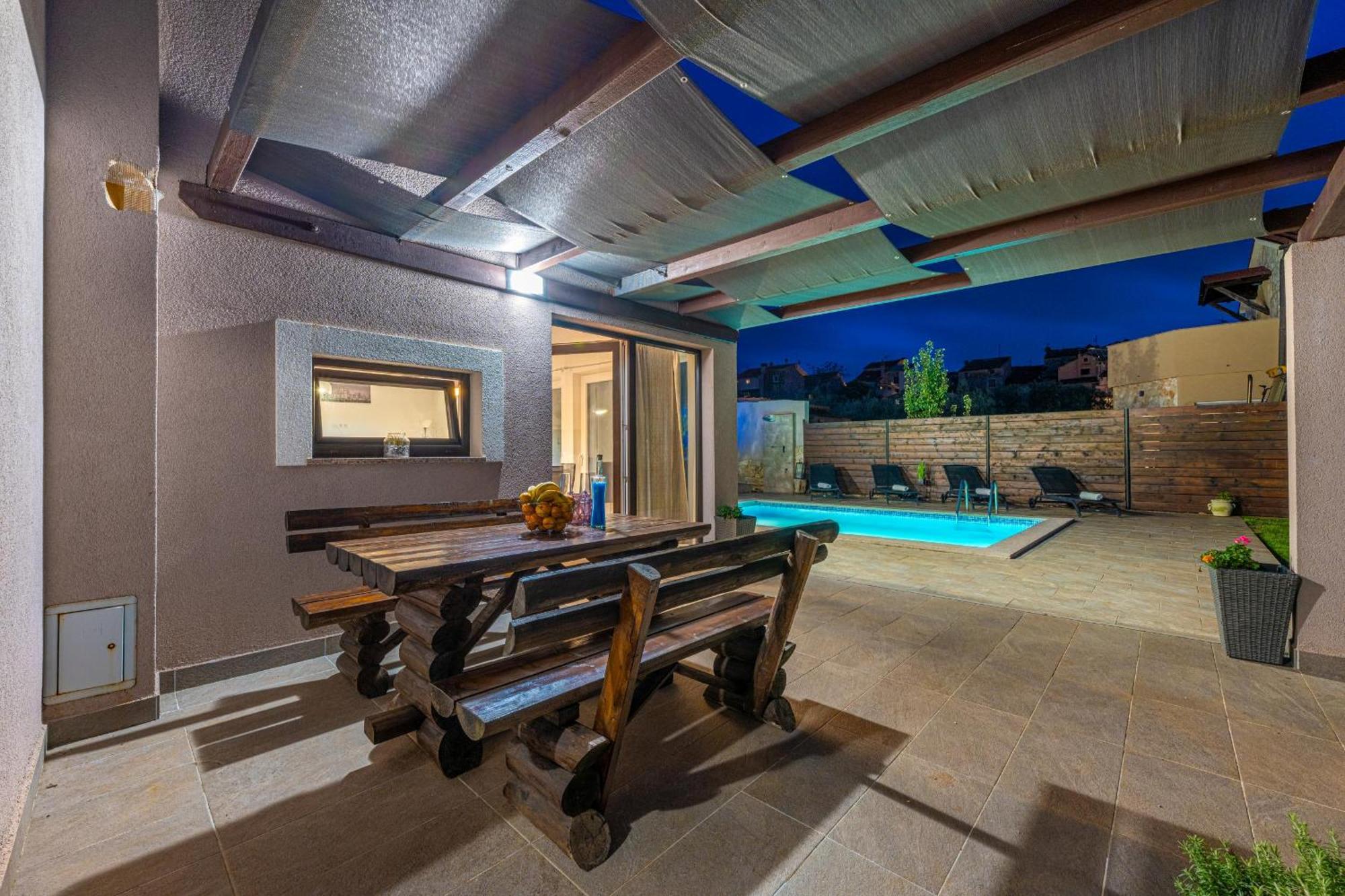 Bobo Family House With Pool Villa Vodnjan Exterior foto